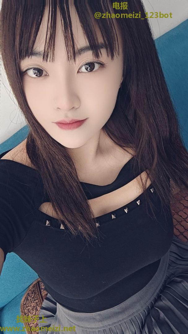小妹妹喷泉一样