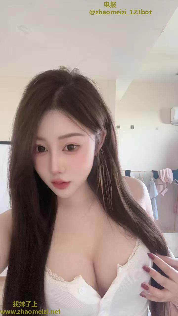 香艳大奶美妇