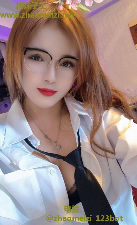 高颜值小骚月月