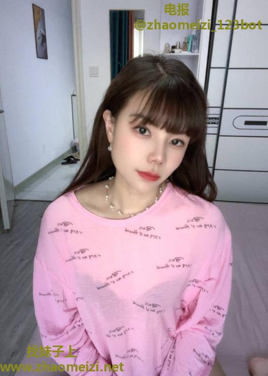 大奶姐姐小叮当
