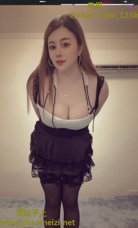 风情D奶美妇