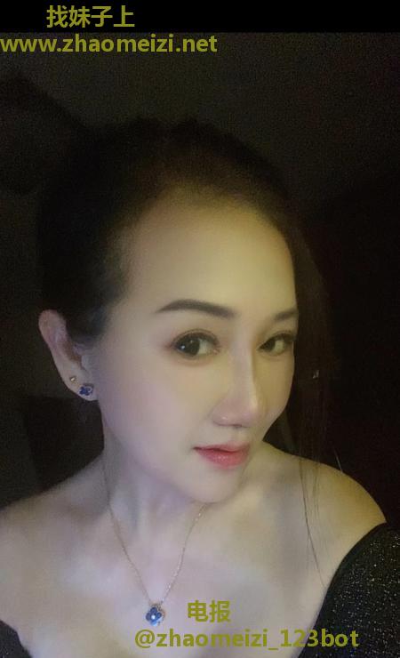 贴心的熟女姐姐