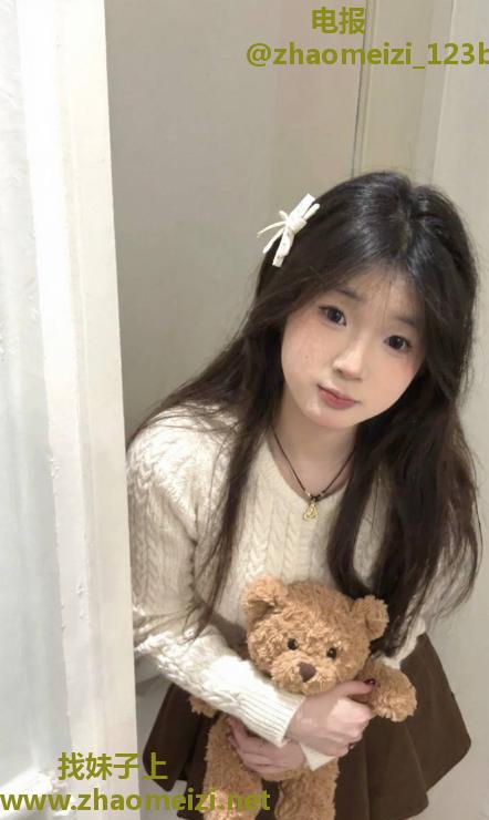粉嫩颜值女友系老师
