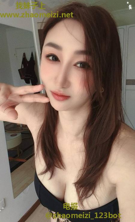 性感风骚身材好老师