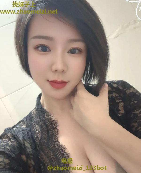 大屁屁少妇果果