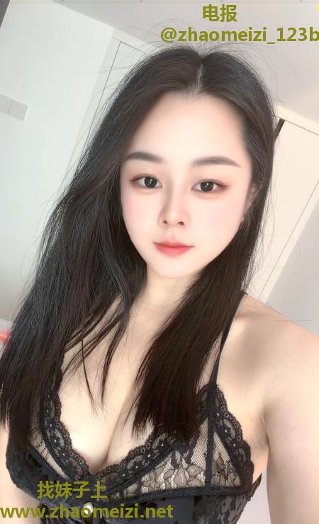 光明性感气质美妇
