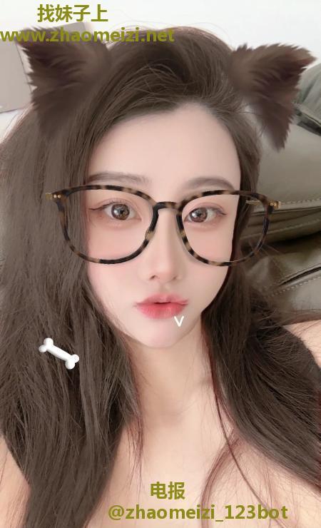 颜值清纯服务小羊羊