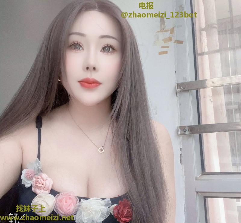 36D大奶少妇