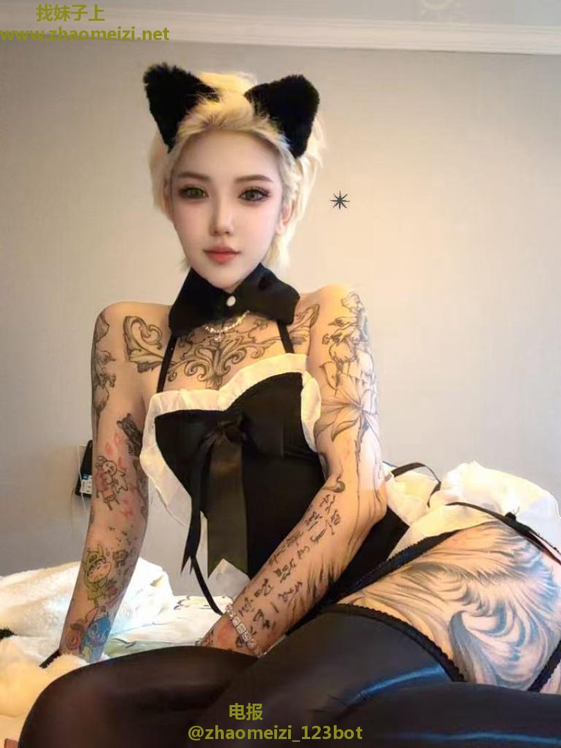 可欣符文战士纹身妹