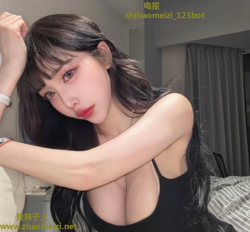 淫荡风骚御姐
