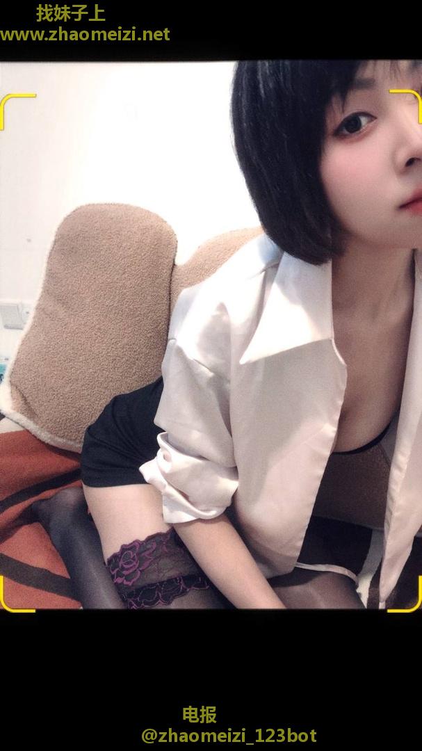 服务控短发淫妻