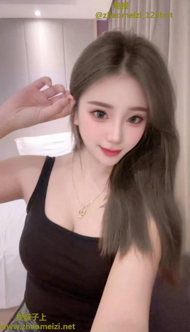 性感肤白多汁妮妮