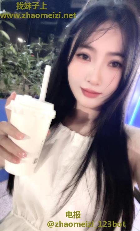 天河大奶玥玥