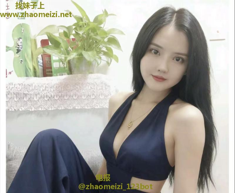 大胸诱人李一桐