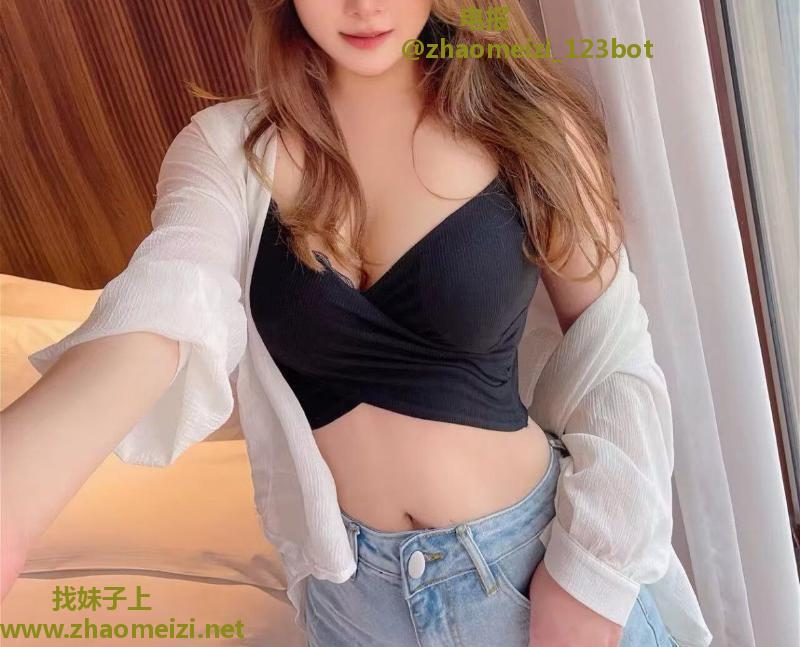 热情风骚大胸妹子