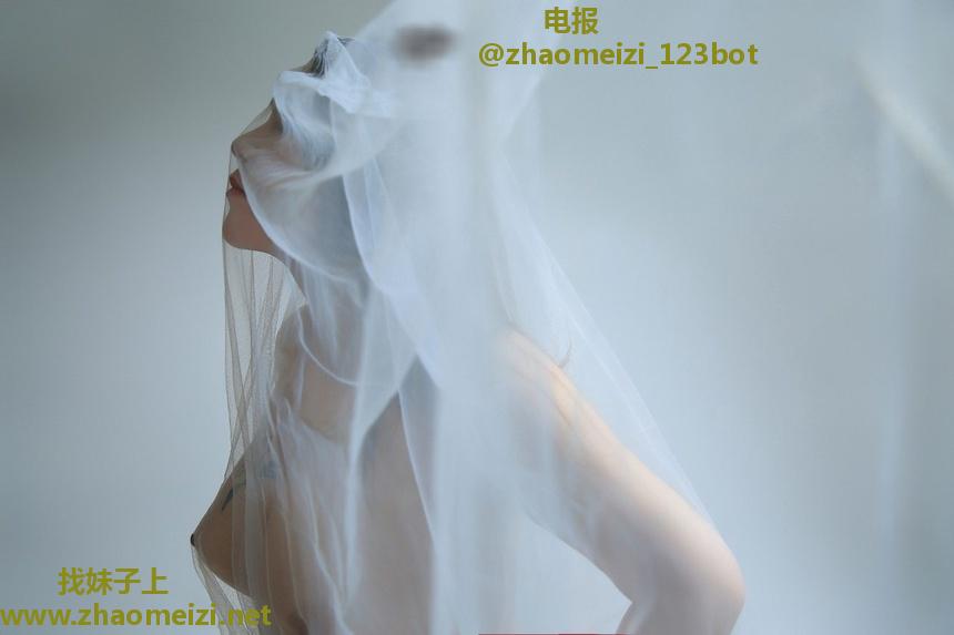 大奶子风骚少妇