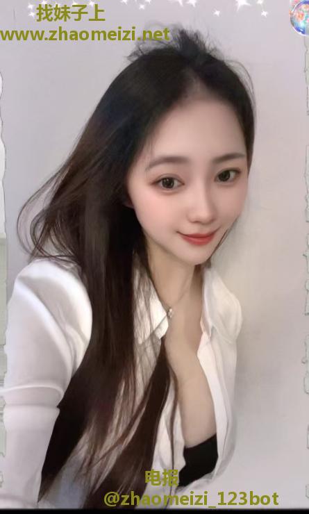 女友般大胸美女