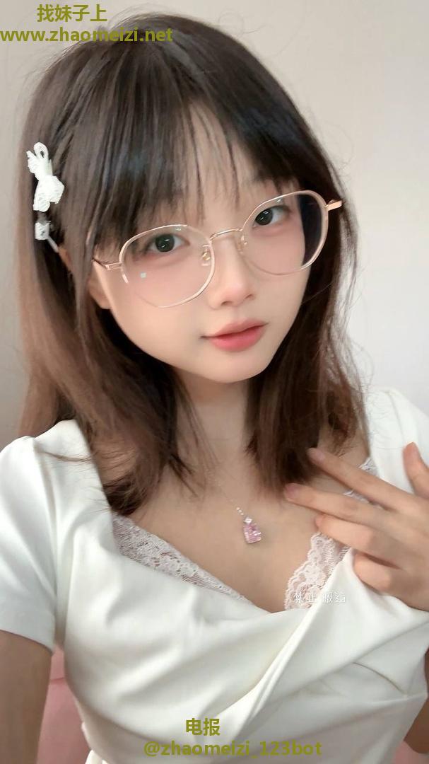 南湖区温文尔雅粉嫩甜妹