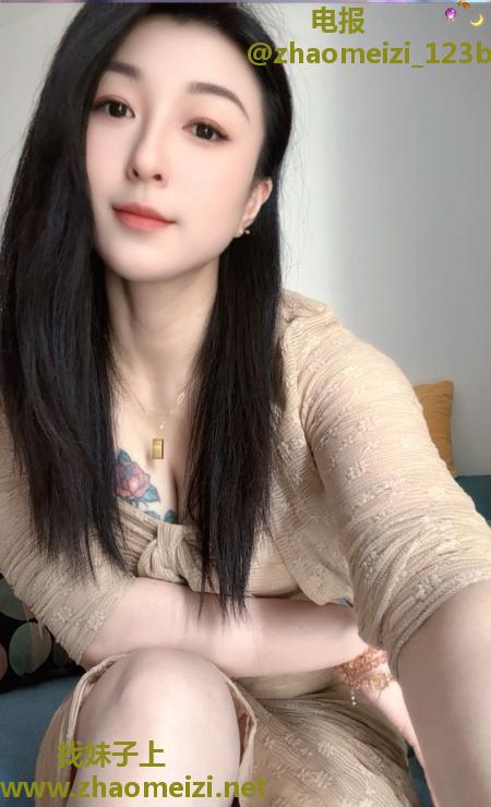 大胸舌吻瑶瑶
