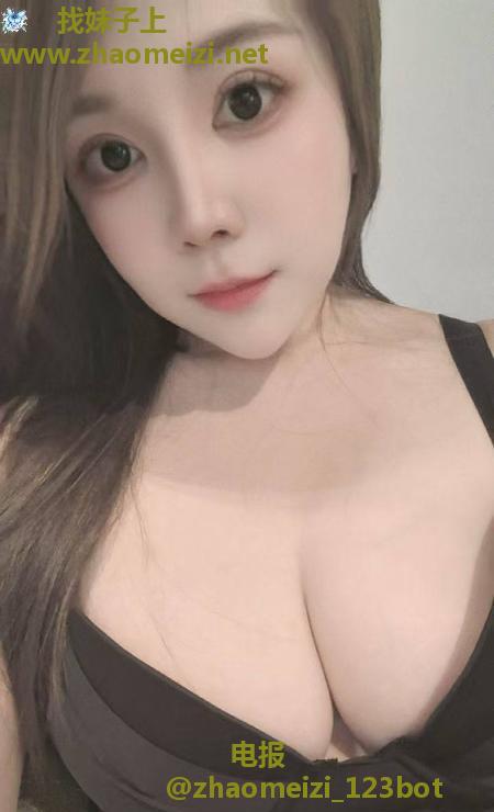 纯舌口吹舔性感大奶妹