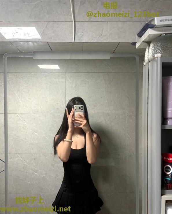 性感爆乳小骚妹