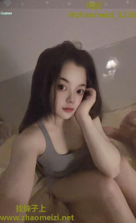 余杭美腿胸大小婷