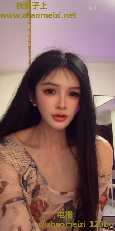 滨江混血紫嫣