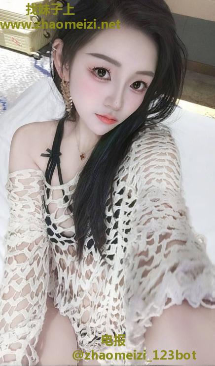 天府肤白风骚性感御姐