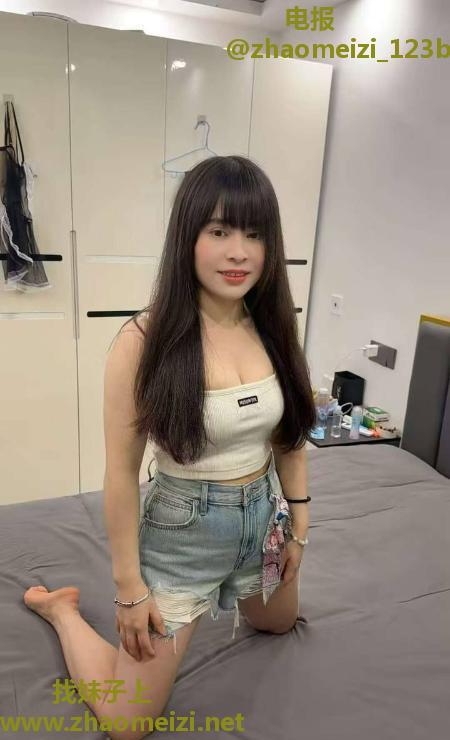 性感妩媚小萝莉