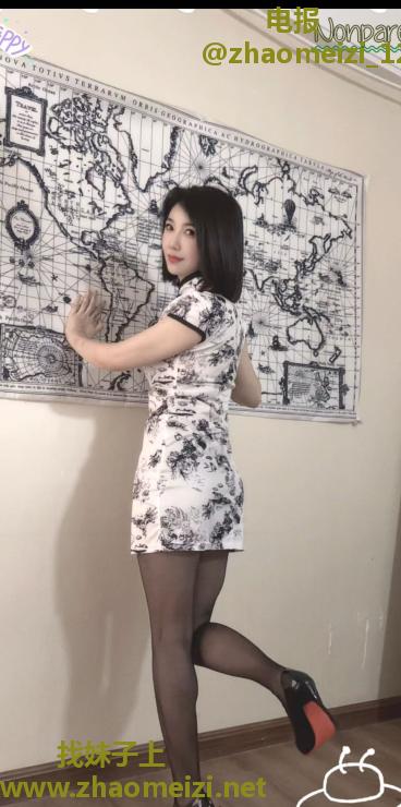 卖化妆品的小姐姐