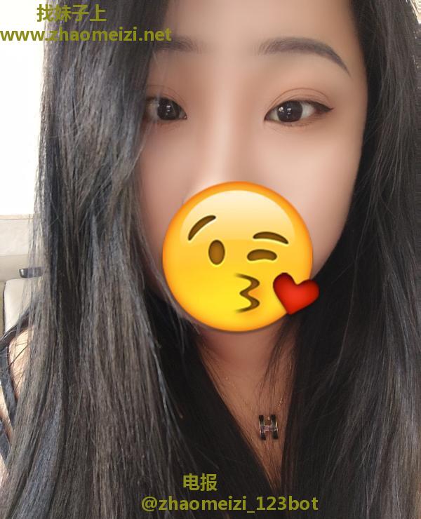 巨乳小肉包