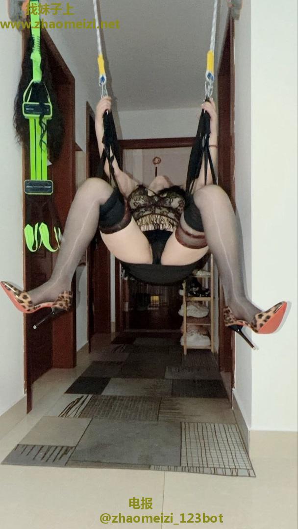 余杭轻熟人妻少妇