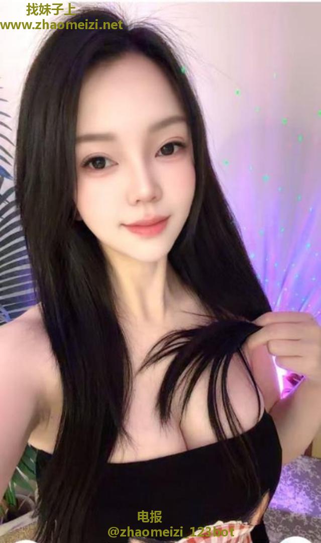 性感大咪咪调情骚逼妹子