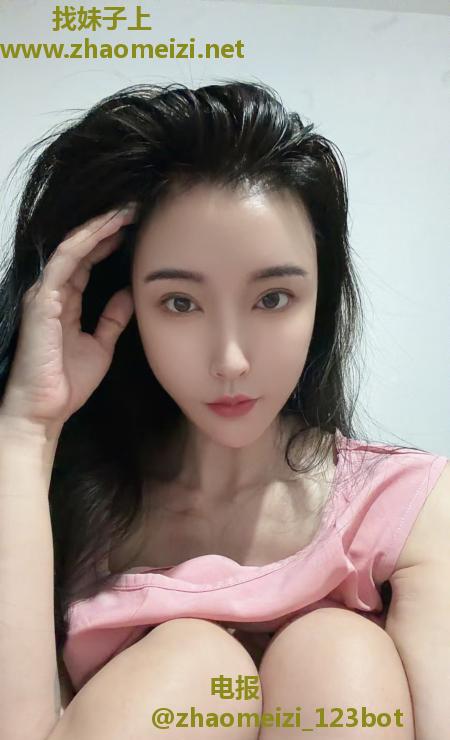 东区妩媚御姐