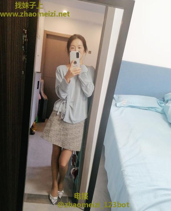 长腿高挑人妻安安