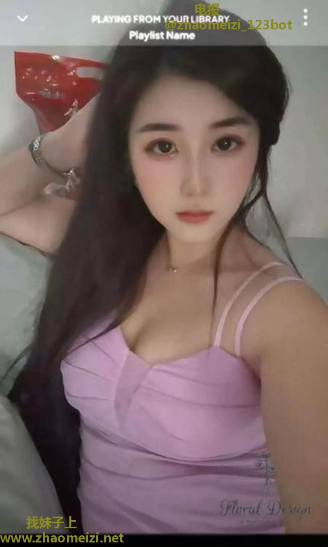 丰满妹妹粉粉嫩嫩夹住能射