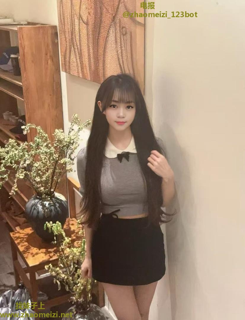 高颜值性感乐乐