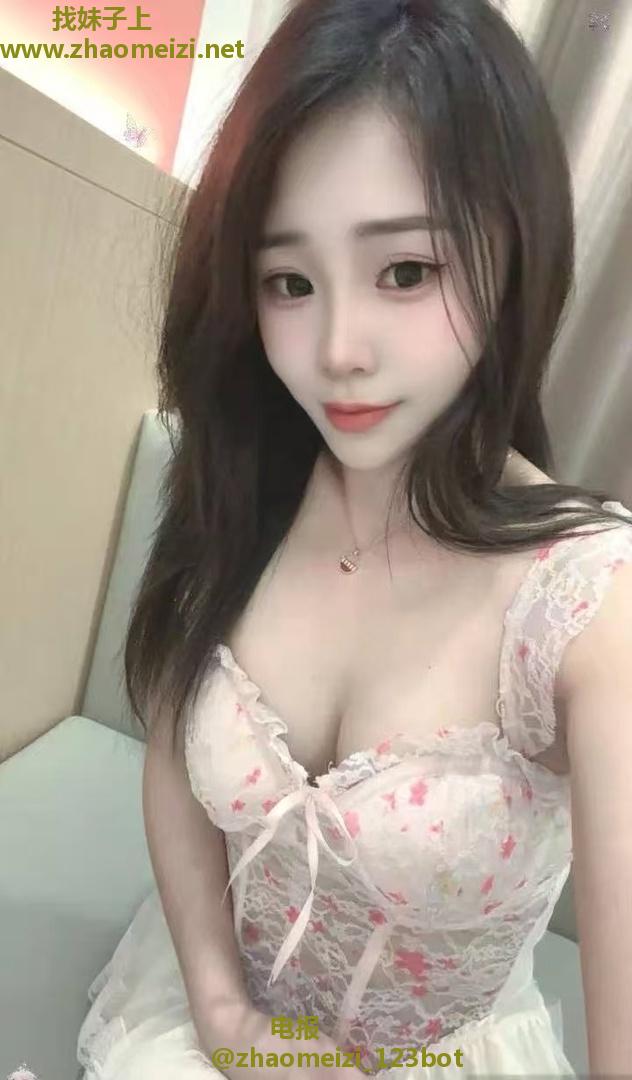 天河妩媚性感御姐