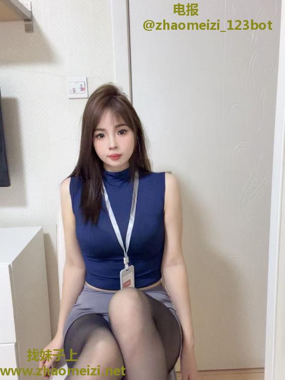 翘臀丰满小苏宝