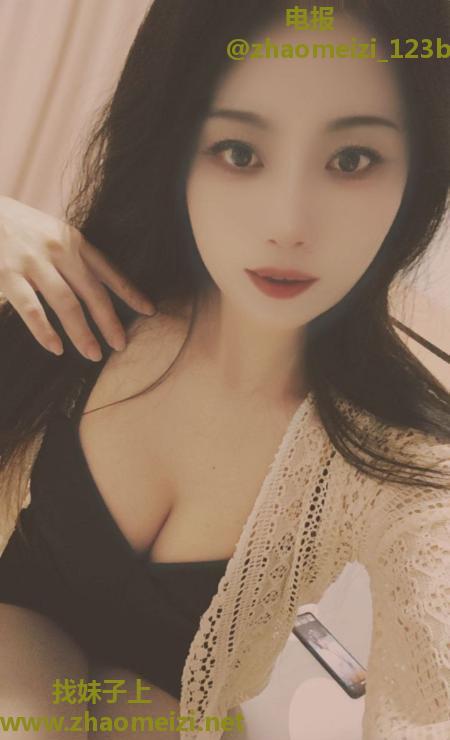 回味大胸骚女夏老师
