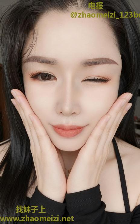 龙华风骚丰满小妮