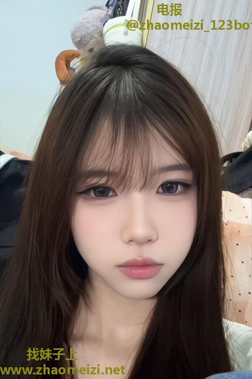 番禺邻家有女初长成
