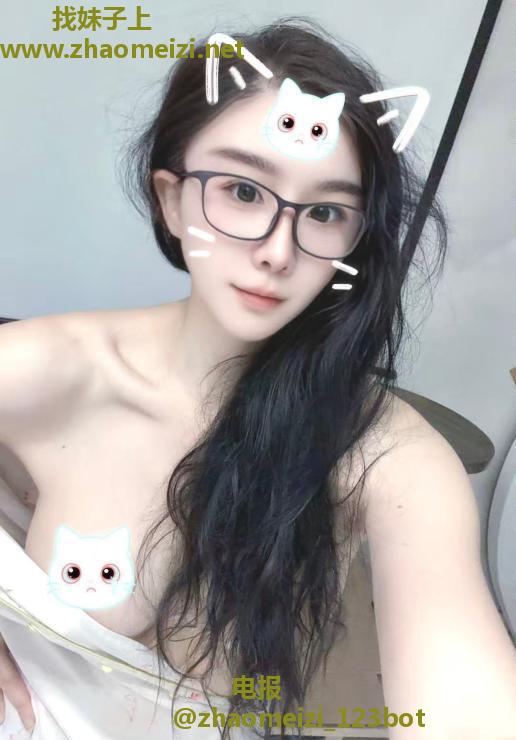 粉嫩小鲍鱼
