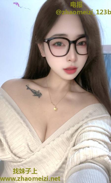 主动风骚美乳小耳朵