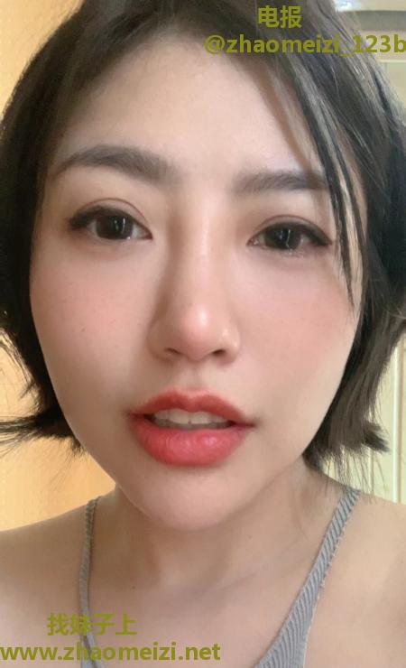 服务系杨菲