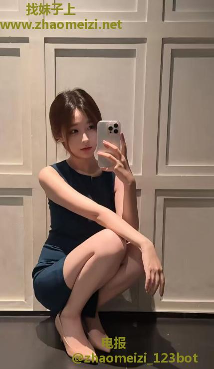 极品嫩逼小鲍鱼学妹