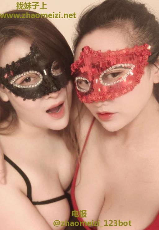 包夜双飞大奶