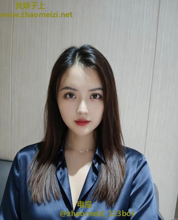 宝安大胸李一桐