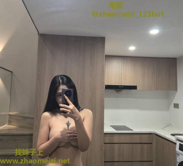 木渎舌吻美胸御姐