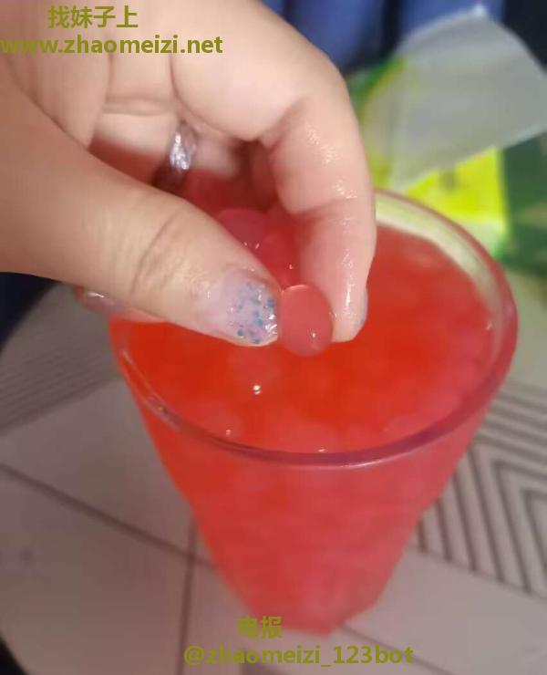 冰镇爆珠东北少妇